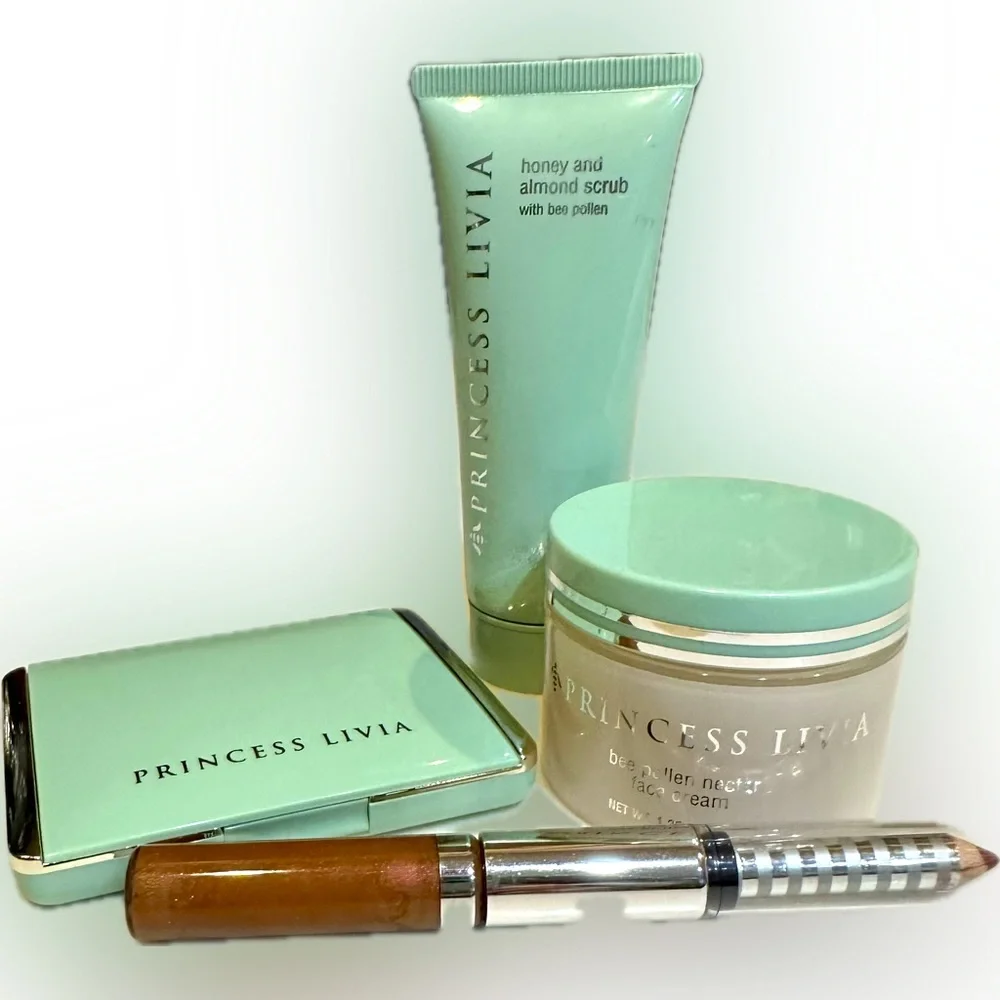 VTG RARE PRINCESS LIVIA SET4 LIP ALMOND SCRUB BEE POLLEN CREAM BUFF SHEER POWDER